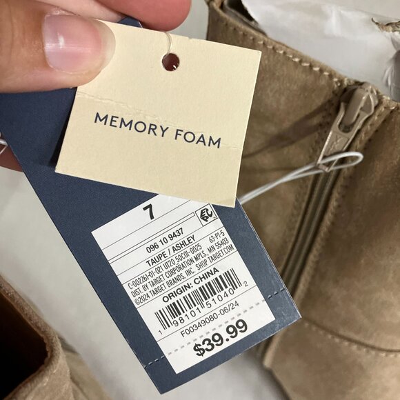 Universal Thread Women's 7 Taupe Ashely Block Memory Foam Insole Ankle Boots - Picture 3 of 7